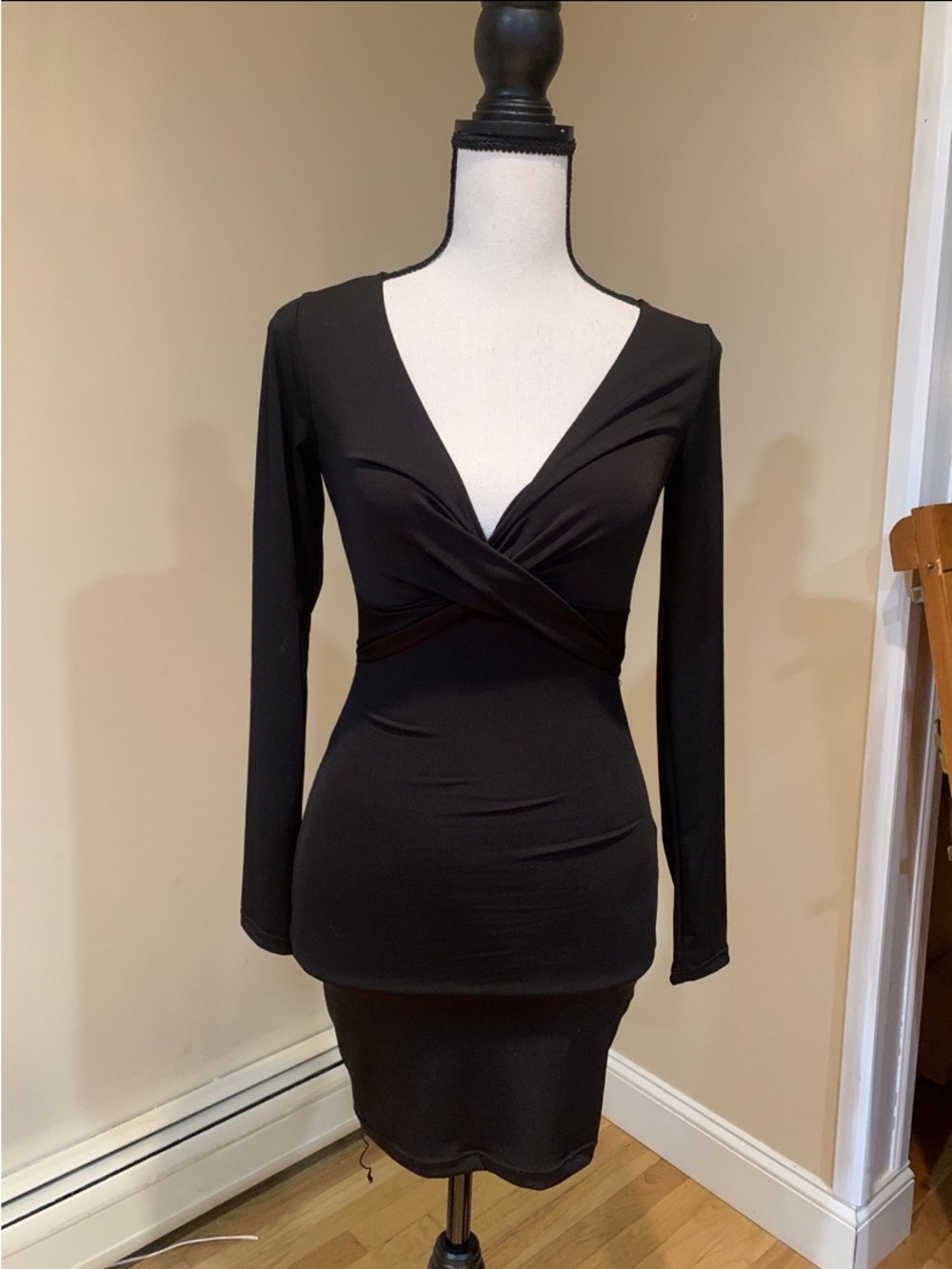 H&M Black Long-Sleeve Mini Dress